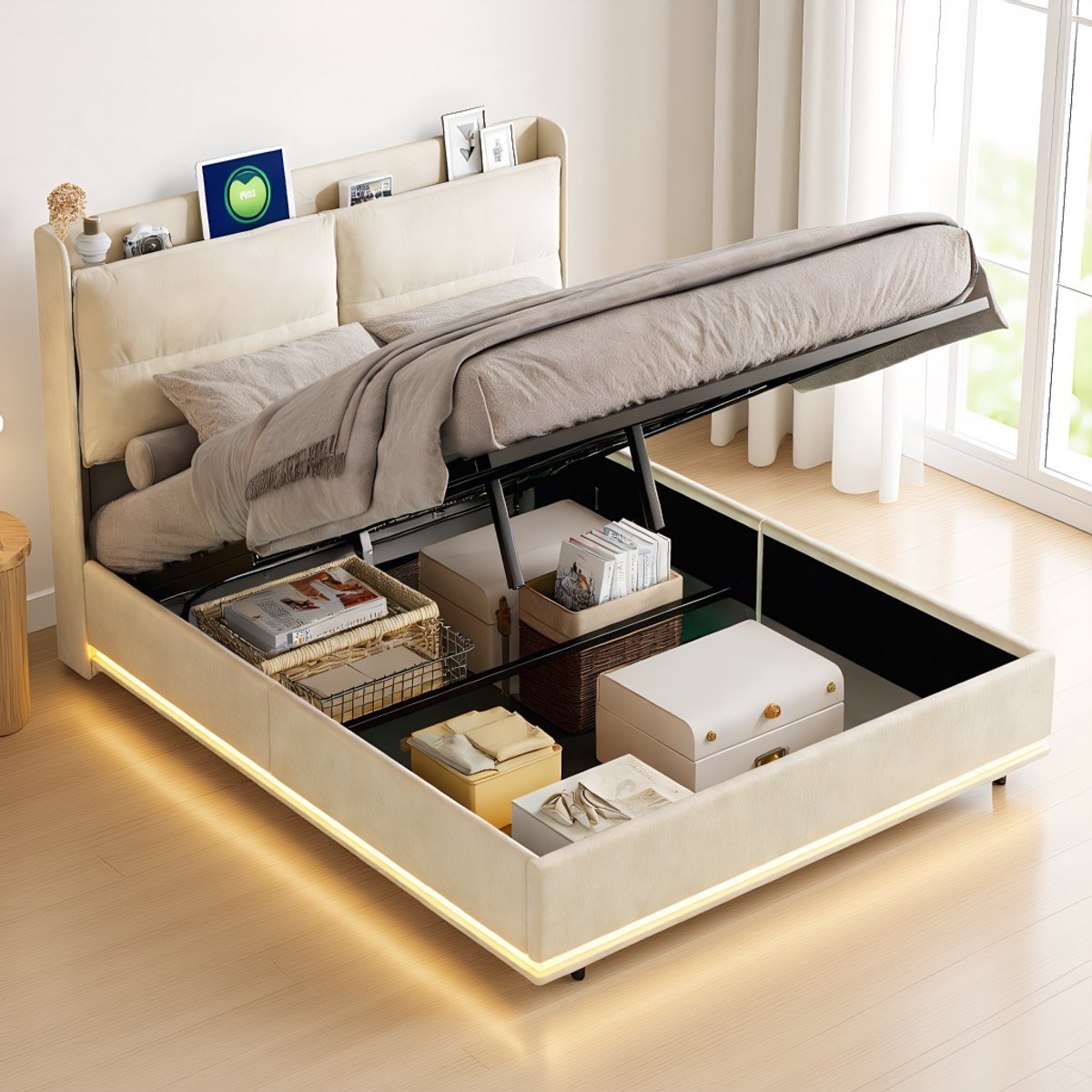 Bed 160x200 cm met LED en USB-C - Gestoffeerd Tweepersoonsbed met Opbergruimte en Lattenbodem - Fluweel Beige - Zonder Matras