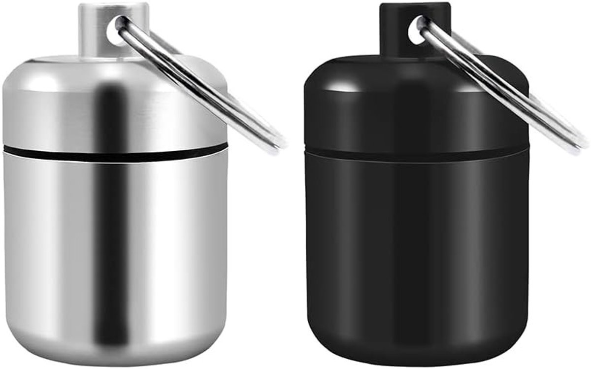 Compacte Waterdichte Pillendoos Sleutelhanger - Aluminium Tabletbox voor Reizen, Kamperen en Vissen (2 Kleuren)