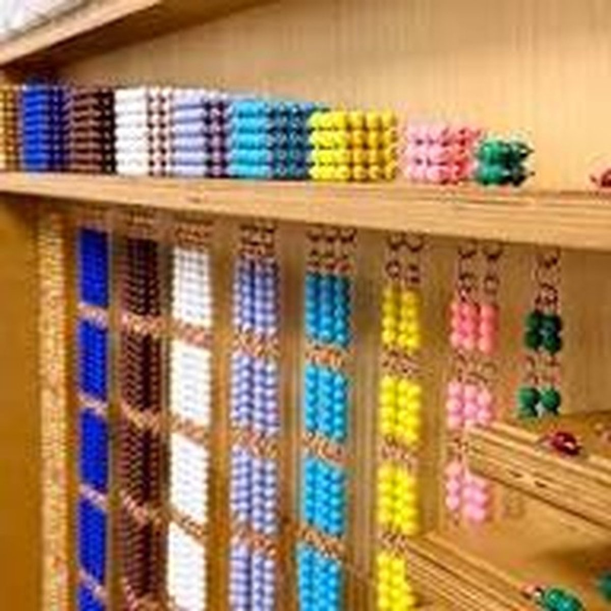 Montessori kunststof kralenketting paars voor kralenkast