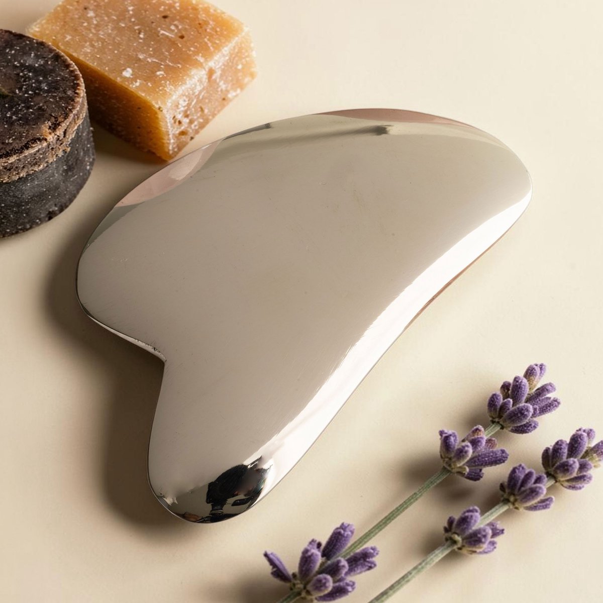 Kansa Gua Sha - massage tool - Ayurveda - 8x5cm | Deva Loves