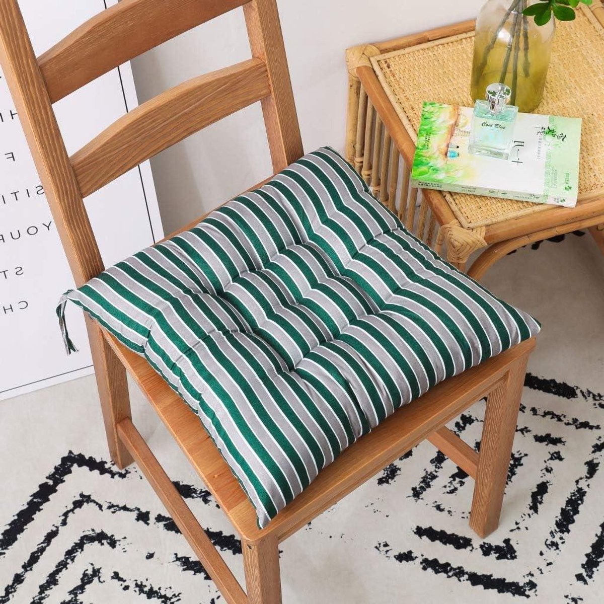 Stoelkussens Antislip - Zitkussens Tuinstoel - Comfortabel Zitten - Met Stropdassen - 40 x 40 cm - Groene Streep