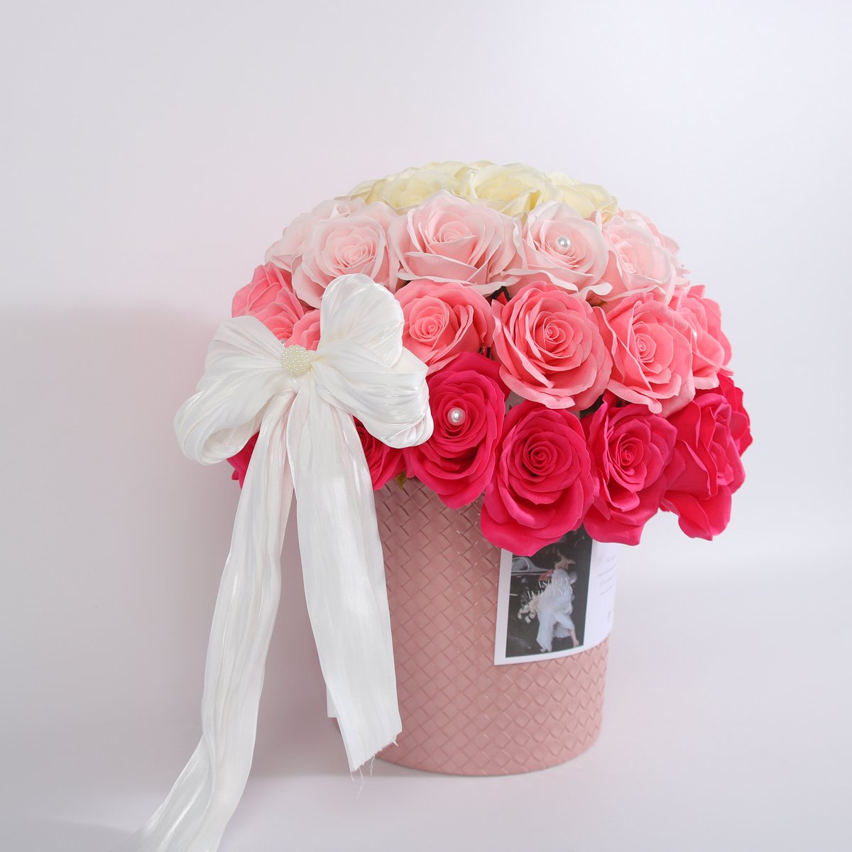 Kunstbloemen & Nepbloemen Rozenarrangement Roze Ombre – Groot Rozenboeket in Roze Sierpot – Romantische Woondecoratie & Cadeau