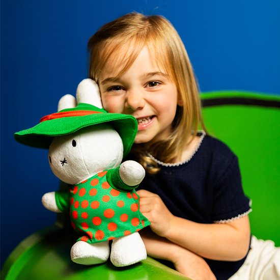 Tante trijn knuffel 28 cm — afbeelding 4