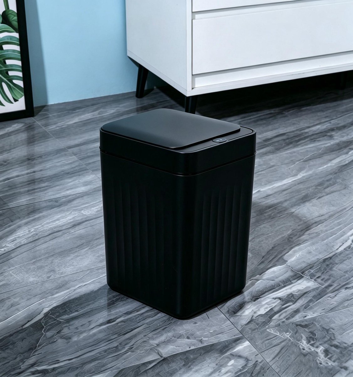 16L Badkamerprullenbak met Deksel Automatische Prullenbak Kleine Slimme Prullenbak Contactloos Slanke Waterdichte Plastic Prullenbak met Bewegingssensor Geschikt voor Slaapkamers Kantoren Keuken en Badkamers zwart