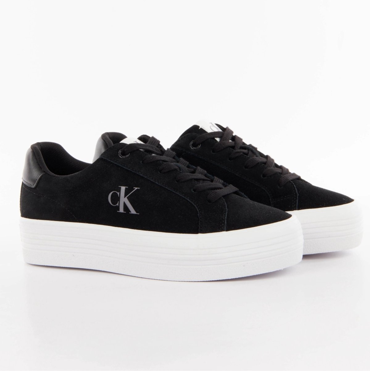 suede Zwart