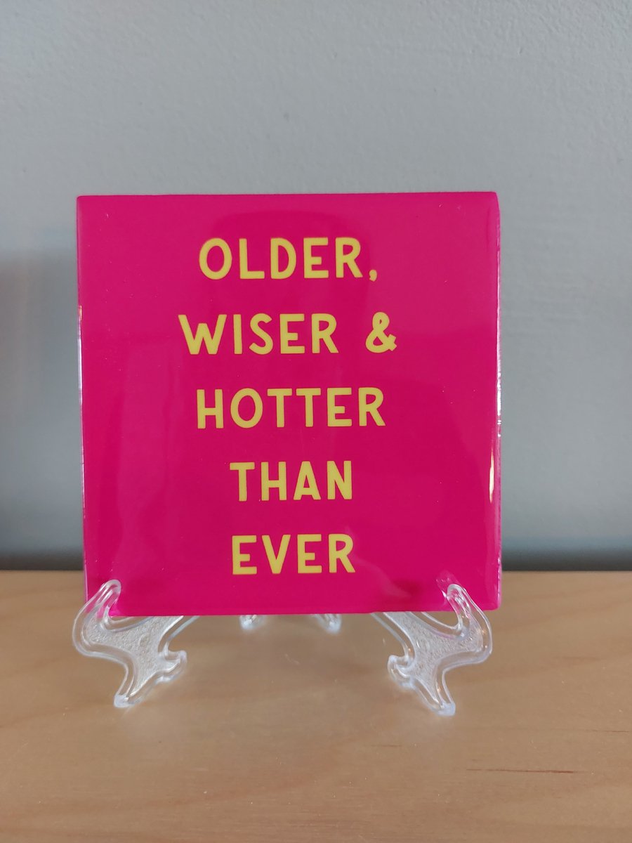 Tegeltje : Older, wiser & hotter than ever