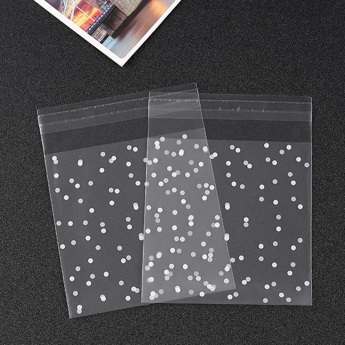 Dailygoods - Dailygoody - Transparante Cookie Bags - Zelfsluitende Snoepzakjes - Voor Chocolade en Cadeaus - 100 Stuks - Ideaal voor Feestjes en Verpakkingen - Per..