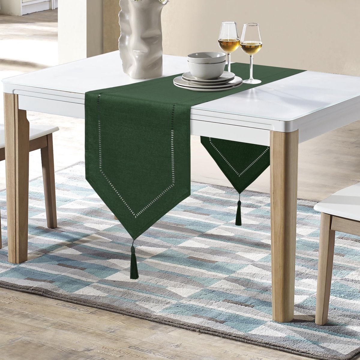 Dailygoody - OmGoods - Dailygoody - Tafelloper - Linnen - Modern design - Donkergroen - Wasbaar - Decoratie voor eetkamer en feest