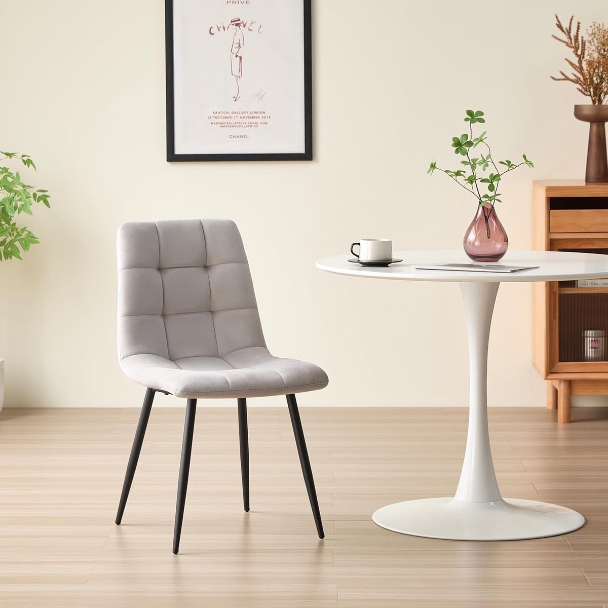 Milano Luxe Velvet Eetkamerstoelen Set van 4 Lichtgrijs – Ergonomisch Design met Metalen Poten, 120 kg Draagvermogen, 54 x 45 x 83 cm