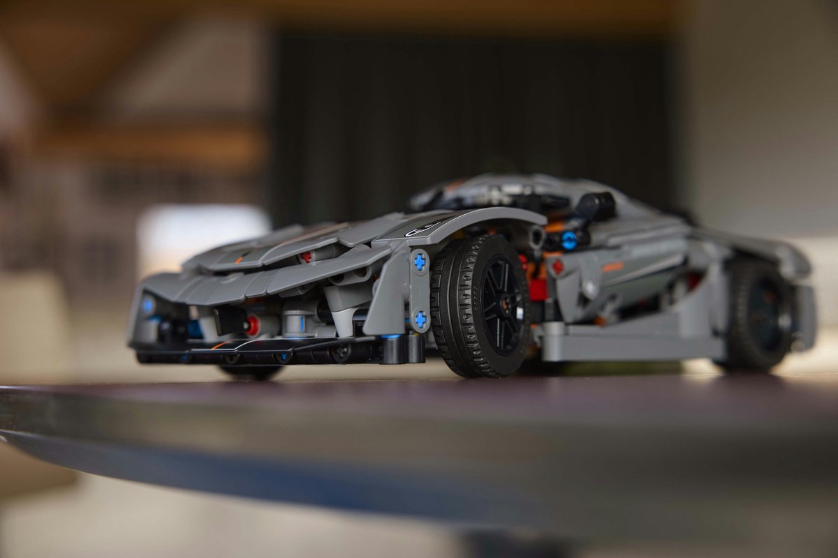 LEGO Technic - Koenigsegg Jesko Absolut grijze hypercar - 42173 — afbeelding 20