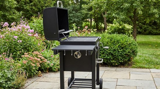 Houtskoolbarbecue Grillwagen 3-in-1 met Rookoven & Warmhoudrooster - House&Garden Premium Tuingrill met Deksel, Zijplanken, Aslade, Wielen & Verstelbare Houtskoolbak - Grote BBQ 124x66x112 cm - Zwart Metaal/Gietijzer — afbeelding 4