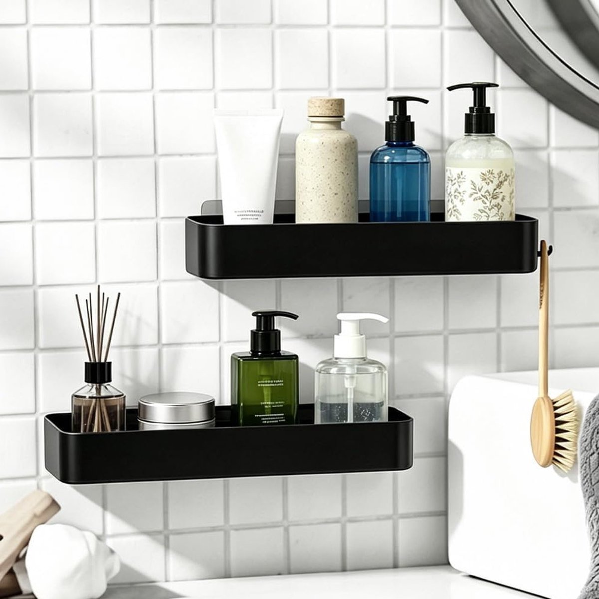 Set van 2 Badkamerschappen zonder Boren, Roestvrijstalen Wandplanken in Elegant Mat Zwart met 4 Haken, Stevige en Zelfklevende Oplossing voor Badkamer en Douche (tot 6 kg)