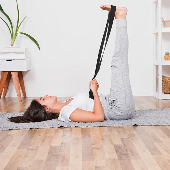 Verstelbare Yoga Mat met Draagriem voor Pilates, Stretching en Fitness, Zwart, 152 x 4 cm, Antislip en Duurzaam — afbeelding 5