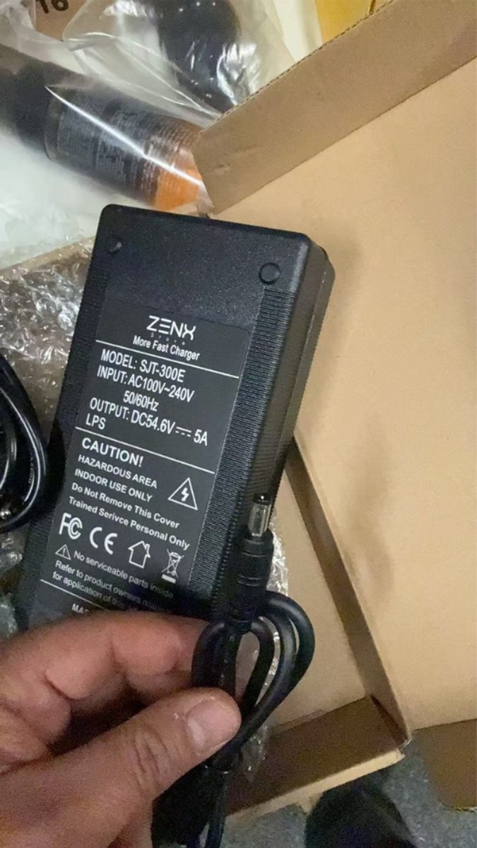 ZenXstore ZENX SJT-300E Snellader 54.6V 5A - voor 48V E-bikes, Fatbikes & E-scooters van Zenxstore — afbeelding 2