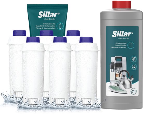 Zes witte Sillar waterfilters met blauwe dop, omringd door water, en een fles universele ontkalker met rode dop.