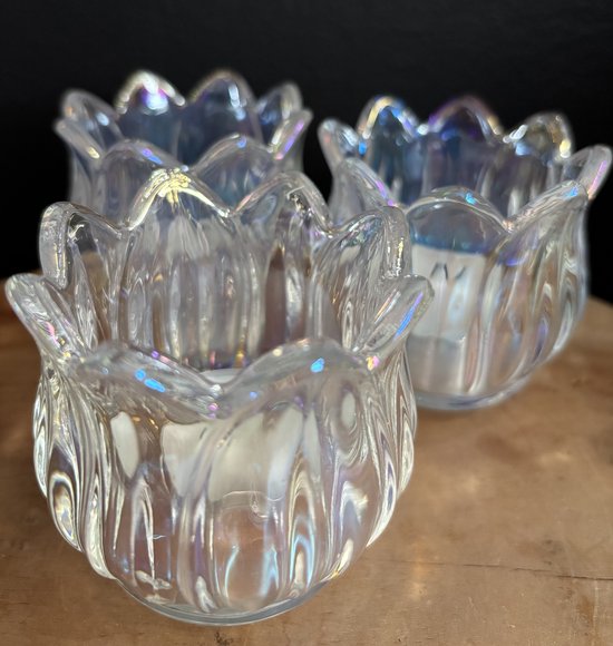 Helder Glas | Waxinelichthouder | Bloem vormig | Bloemen vorm | Woonaccessoires | Woonaccessoire | Decoratief | Deco | Decoratie | Sfeer | Interieur | Wonen | Woon | Woning | Inrichting | Woninginrichting | Drankje | Drank | Vrouwen | Gaaf