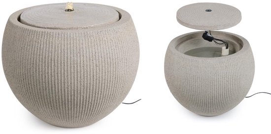 Traditionele Japanse Tuinen Met Een Kalf En Een Pekel In Volle Bloei Bomen Die Bloesem Kersen Bevatten Deze Afbeelding Toont Serene 282551019
