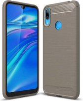 Huawei Y7 (2019) hoesje - gel case brushed carbonlook - grijs - GSM Hoesje - Telefoonhoesje Geschikt Voor: Huawei Y7 (2019)