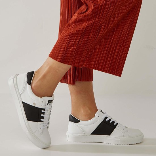 Blackstone Dames Sneakers Wit led laag sneaker | Van den Assem