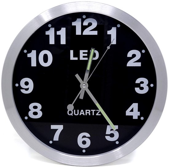 Starlet24 Led-wandklok met datum- en temperatuurweergave, groot led-display, 45 x 22 cm (JH4622), groen