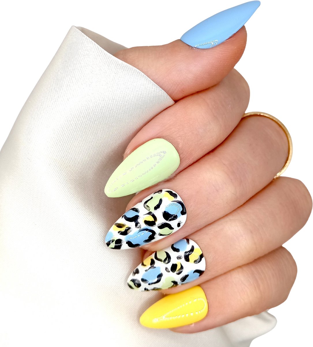 SD Press on Nails - B-218 - Plaknagels - Nagelset 20 Nagels - Pastel Leopard - Gellak - Nagellak - Kort Stiletto - Nepnagels met Lijm - Kunstnagels - Nail Art - Handmade - Valse nagels - Nagelvijl - Accessoires - Stiletto Nagels