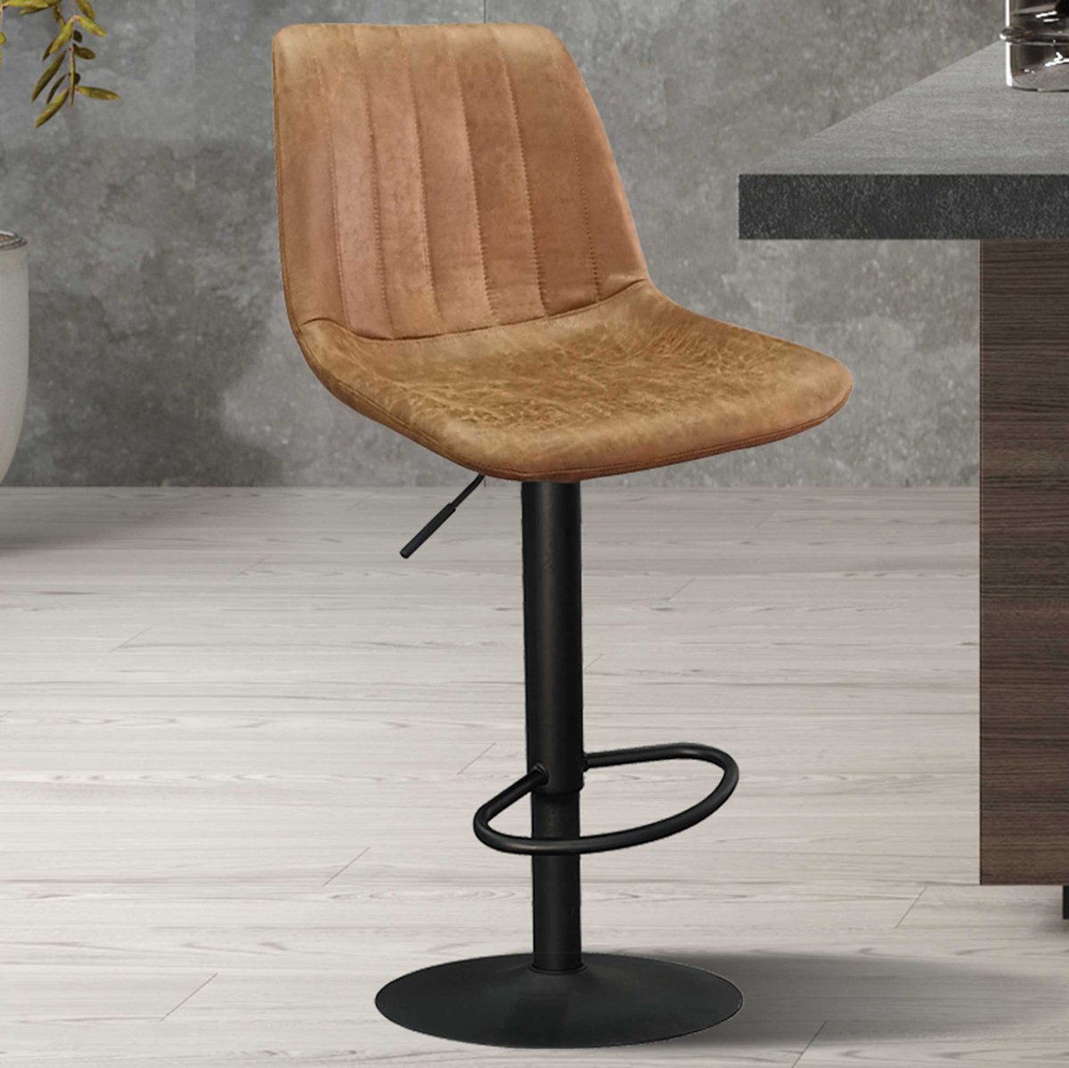 Rousseau Barstoel Barcelona Cognac – Rousseau – Verstelbare Zithoogte 59-80 cm – Draaibaar – PU Kunstleer Bruin cognac