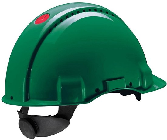 Groene veiligheidshelm met ventilatie, rode stip en verstelbare hoofdband.