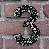Huisnummer Arial 3 zwart met bloemen - Maat: Middel (15 cm) - blinde bevestiging - Huisnummerbord -