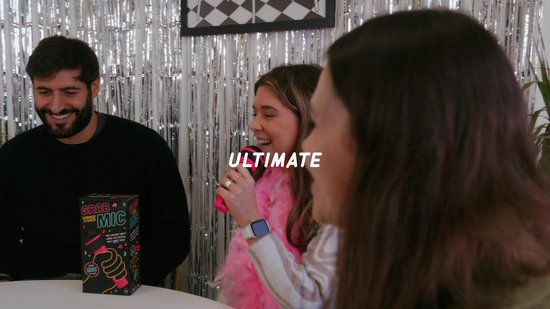 Grab The Mic - Karaoke Partyspel - Muziekspel voor 2-10 Spelers - Bekend van TikTok - Originele Engelstalige versie