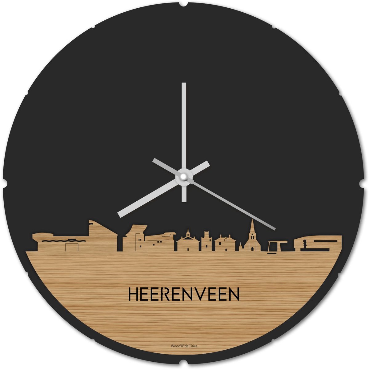 Skyline Klok Rond Heerenveen Bamboe hout - Ø 44 cm - Stil uurwerk - Wanddecoratie - Meer steden beschikbaar - Woonkamer idee - Woondecoratie - City Art - Steden kunst - Cadeau voor hem - Cadeau voor haar - Jubileum - Trouwerij - Housewarming -