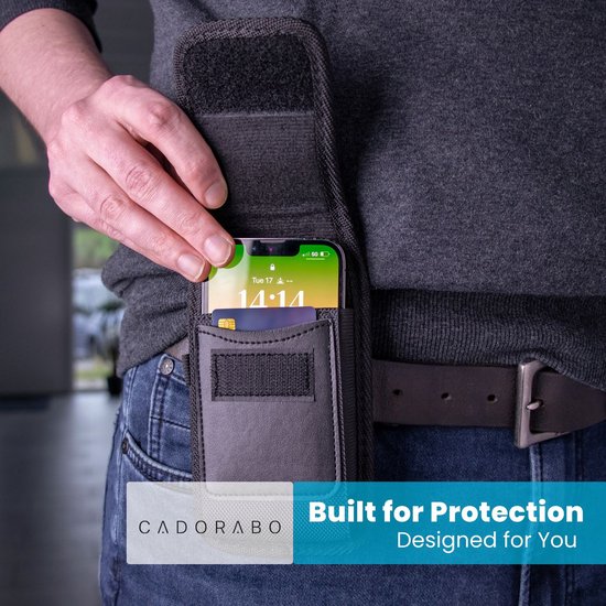 Cadorabo Étui portable avec clip ceinture pour LG Q9 en NOIR - Étui de protection pratique avec mousqueton et porte-stylo