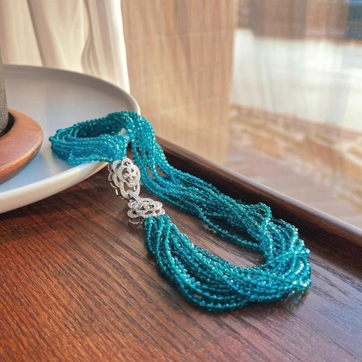 Gevlochten Choker met Kattenoog Kralen - Camille Sluiting - Pauwenblauw