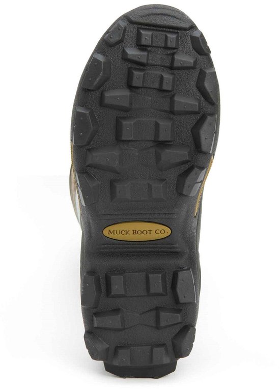 Zool van een laars met Muck Boot Co. logo en grof profiel.
