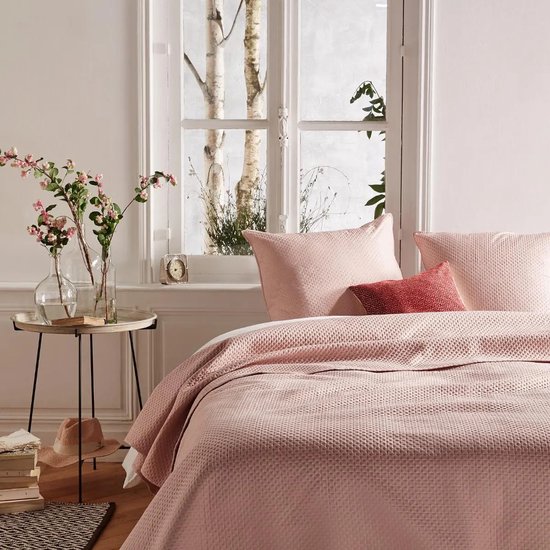 Bedsprei Oud Roze afmeting 260x240 met kussenslopen 60x60 van Homedelight — afbeelding 3