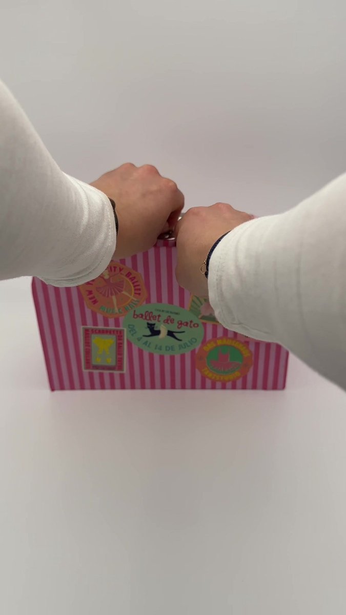 Mini Slaapkamer DIY Poppenhuis in Koffertje & Sam 11 cm