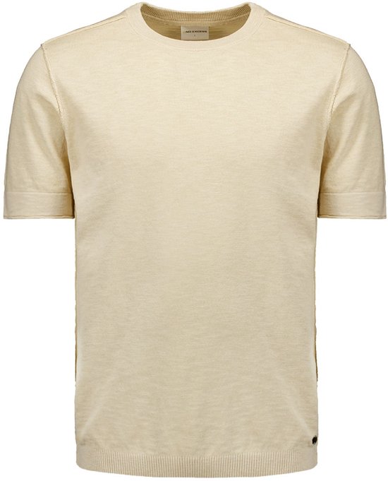 Vue de face d'un haut tricoté beige à manches courtes.