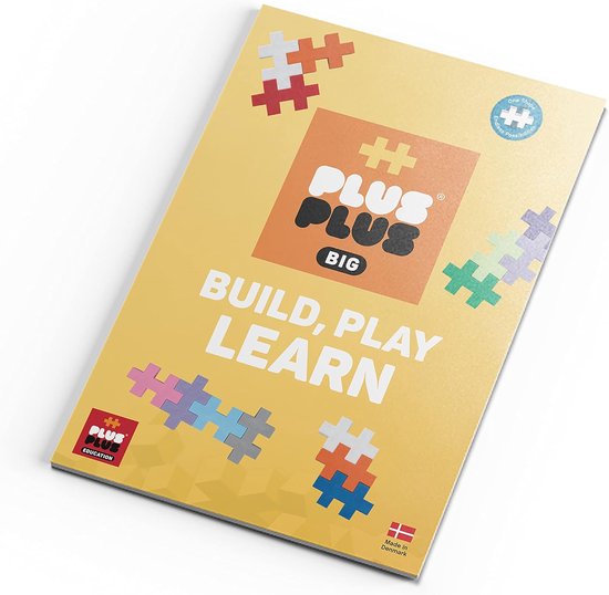 Plus-Plus BIG boekje met de tekst 'Build, Play, Learn' en illustraties van Plus-Plus bouwstenen.