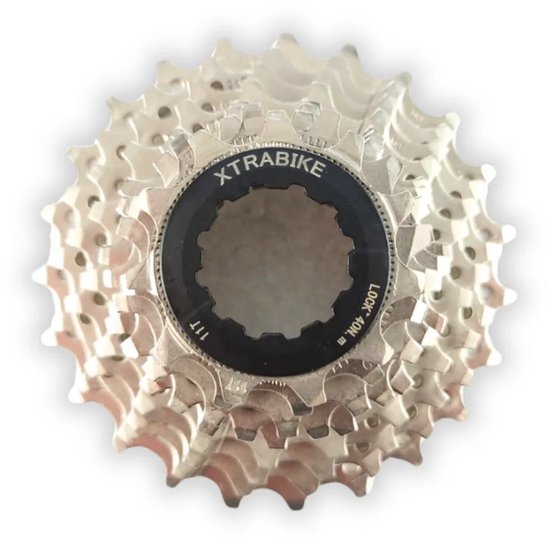 Xtrabike cassette, 9 versnellingen, 11-23T, zilverkleurig, met "XTRABBIKE" en "LOCK-46N 11T" erop.