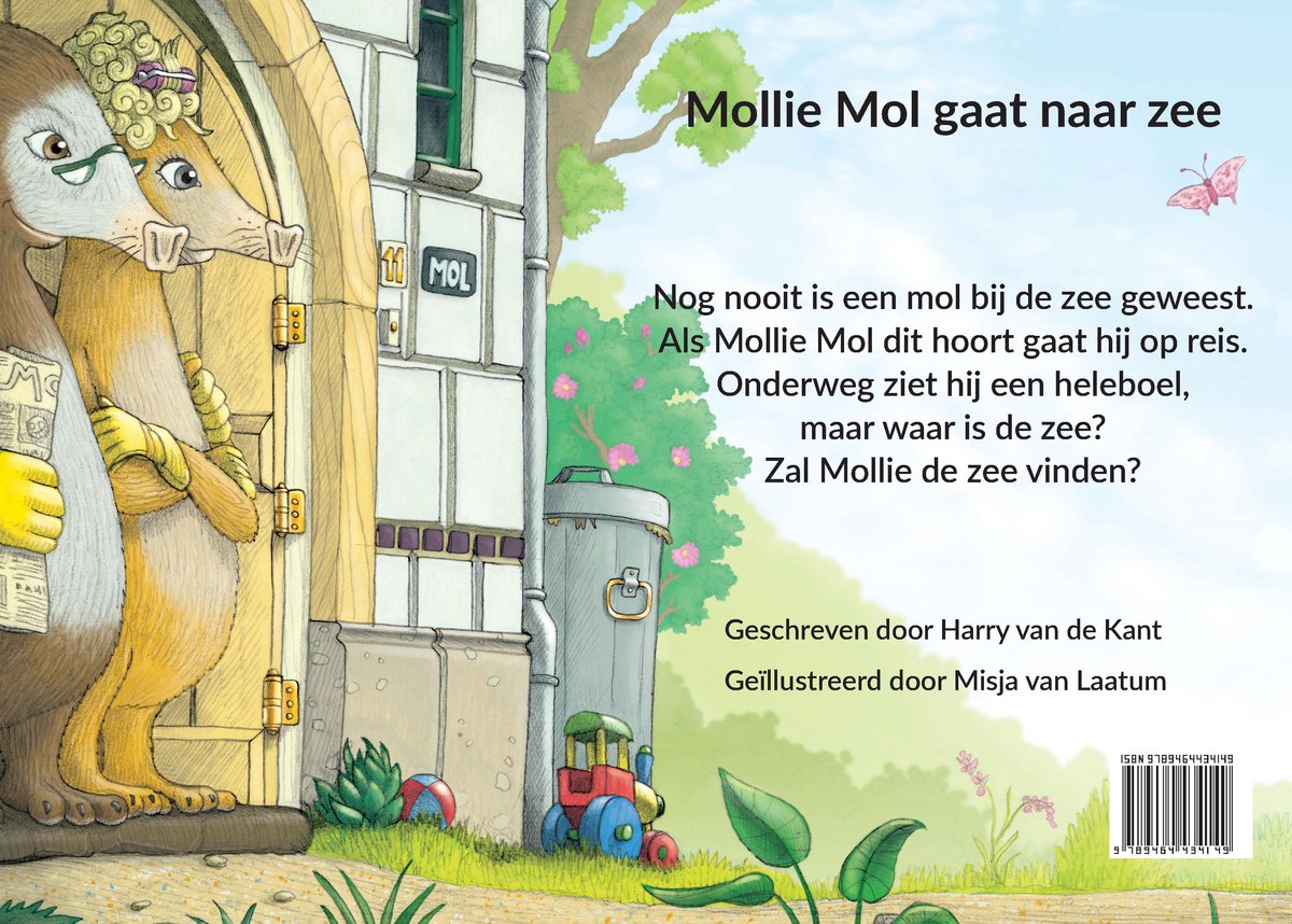 Boekomslag met een mol en een hamster die naar buiten kijken. Een rups hangt boven de deur. De titel is Mollie Mol gaat naar zee.