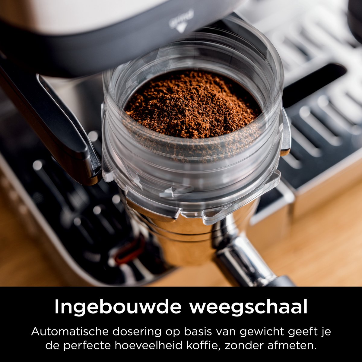 Afbeelding 3 van Ninja Luxe Café Essential 2-in-1 Espressomachine en Filterkoffiezetapparaat met Melkopschuimer - ES501EU