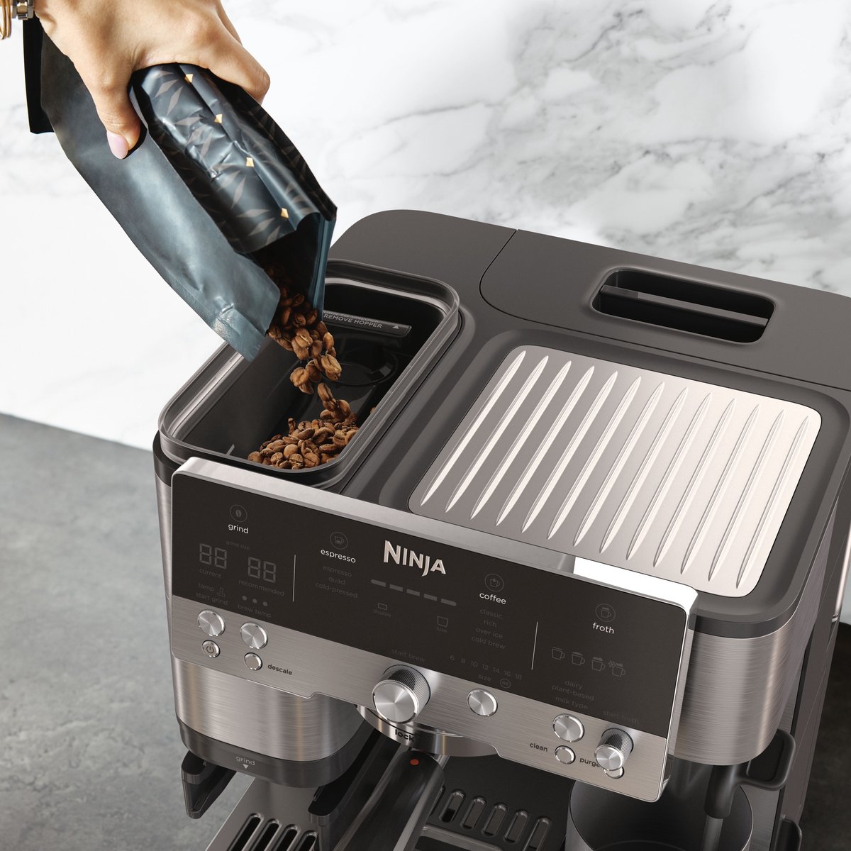 Afbeelding 3 van Ninja Luxe Café Premier 3-in-1 Espressomachine en Filterkoffiezetapparaat met Melkopschuimer - ES601EU