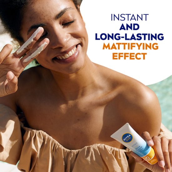 NIVEA SUN Face Shine Control Zonnebrand Gezicht - SPF 30 - Matterend Effect - Zonnebrandcrème - 50 ml