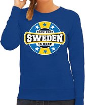 Have fear Sweden is here sweater met sterren embleem in de kleuren van de Zweedse vlag - blauw - dames - Zweden supporter / Zweeds elftal fan trui / EK / WK / kleding M