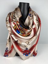 Vierkante sjieke sjaal van mooie stof 130 x 130 / 70% viscose met 30 % zijde