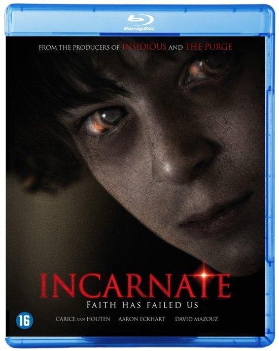 Blu-ray hoes van Incarnate met close-up van een jong persoon met oranje ogen. Met tekst 'FROM THE PRODUCERS OF INSIDIOUS AND THE PURGE', 'INCARNATE' en 'FAITH HAS FAILED US'.