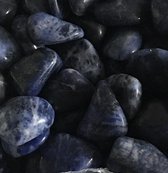 Sodaliet  edelstenen  watersteentjes 80 gram blauw inzicht en communicatie balans