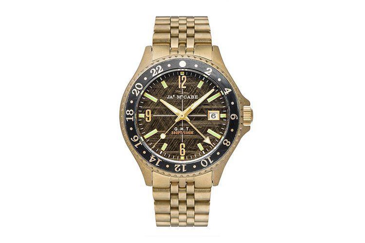 James McCabe Baja GMT JM 1036 33 herenhorloge 41 mm bol
