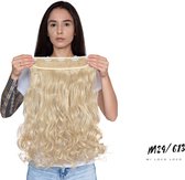 Wavy clip-in hairextension 60 cm lang krullend haar synthetisch, blond mix kleur #M24/613 van Mi Loco Loco hair extensions clip in haar