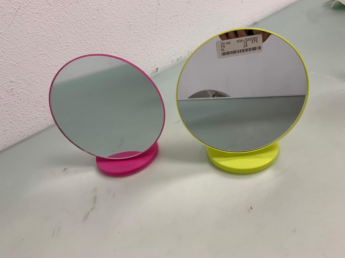 2 spiegels