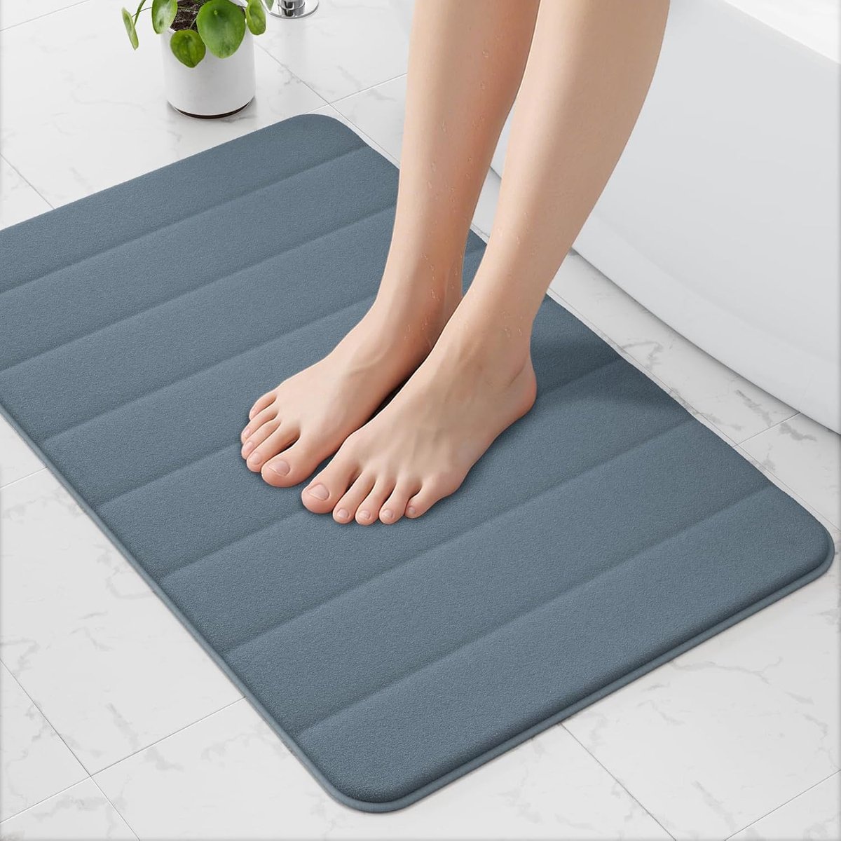 Wyewye Badmat van traagschuim, 50 x 80 cm, mistblauw, ultrazacht, antislip, super absorberend badkamertapijt